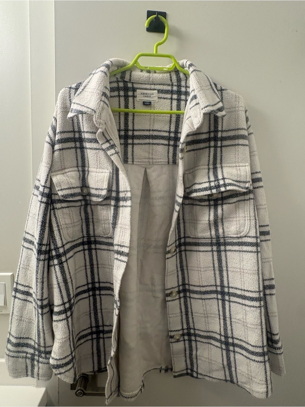 American Eagle Women’s Plaid Button-Up Shacket - White & Black